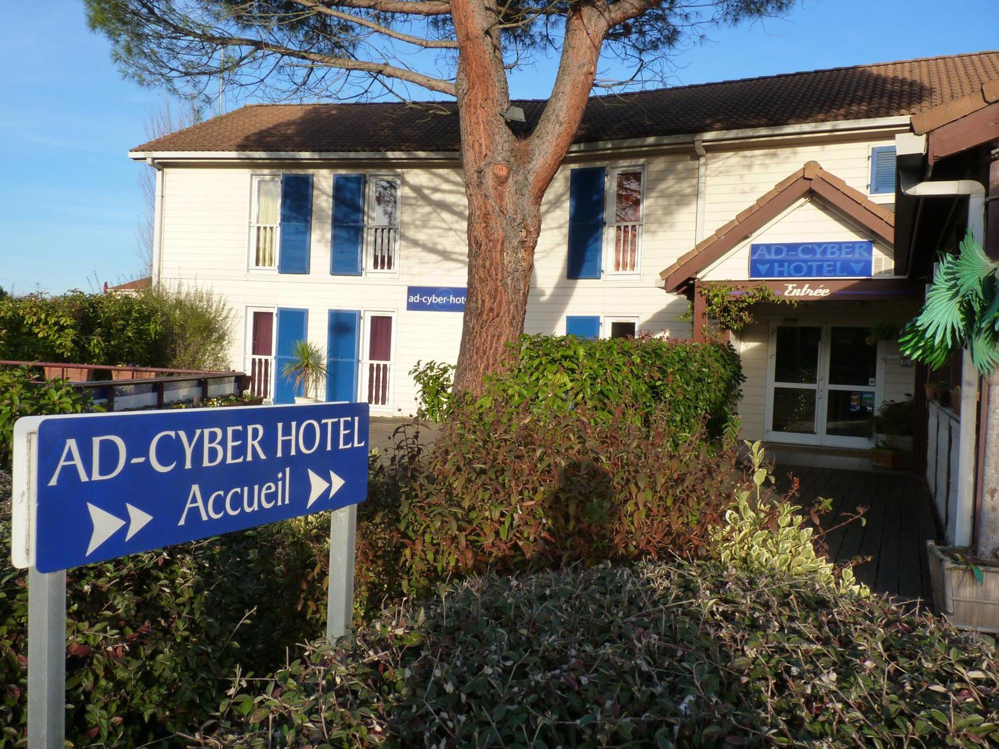 Ad Cyber-Hotel LʼUnion Exterior foto
